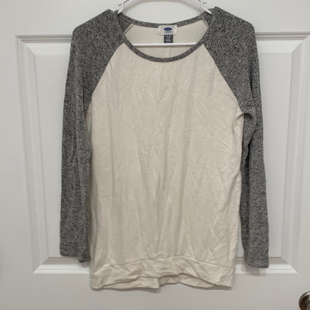 White lightweight sweater with light gray sleeves. Size XL.
